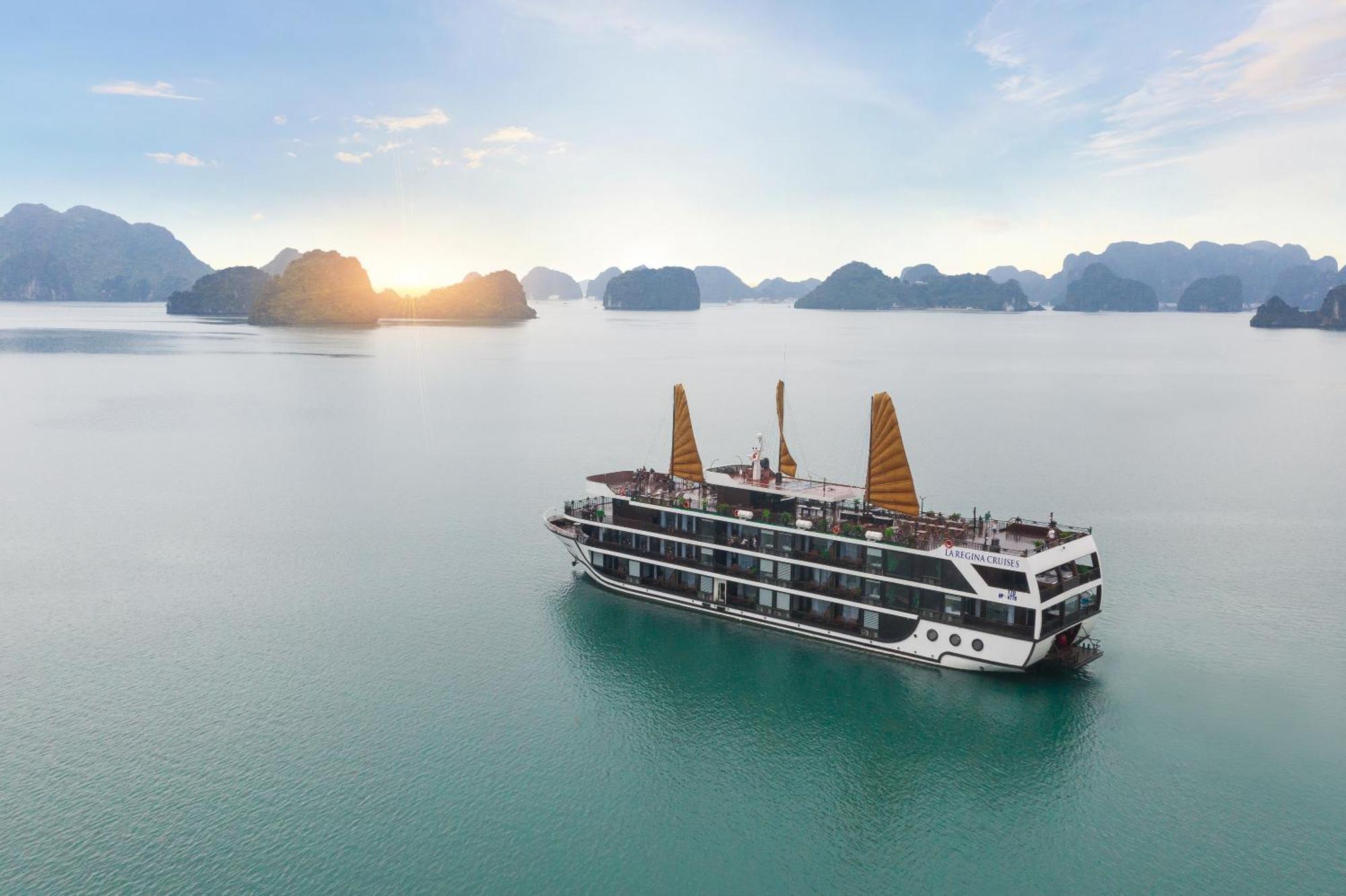 Hotel La Regina Legend Cruise à Hạ Long Extérieur photo