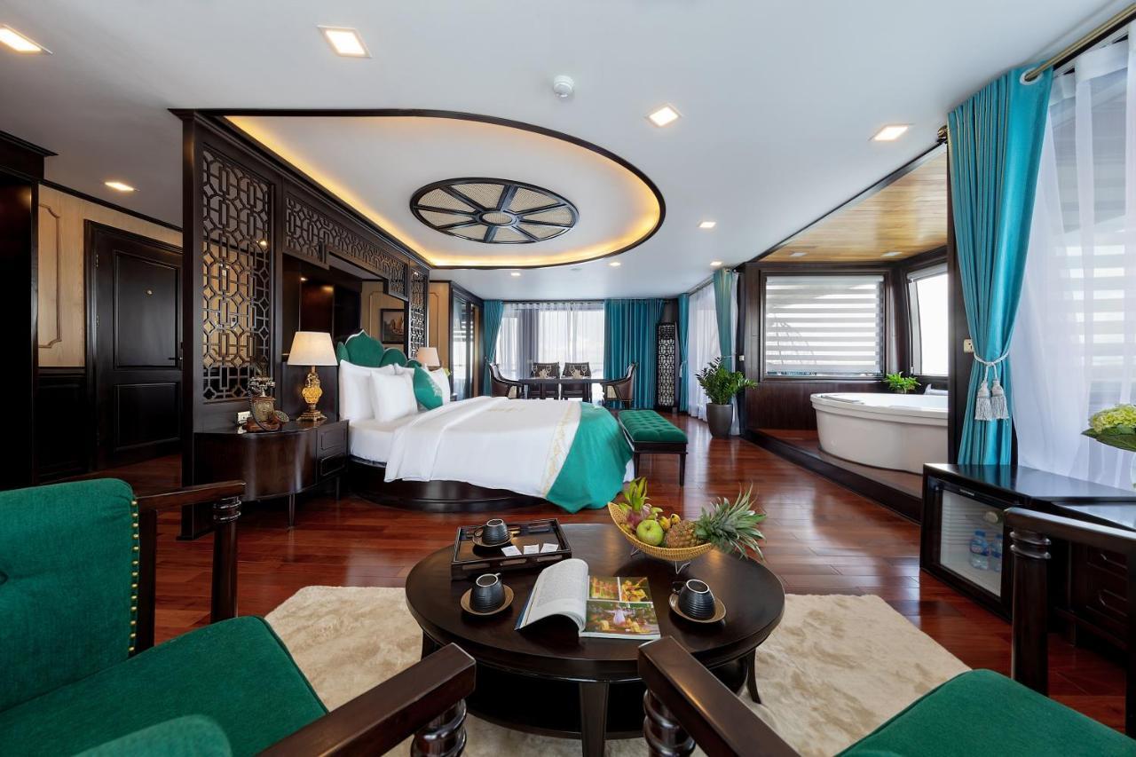 Hotel La Regina Legend Cruise à Hạ Long Extérieur photo